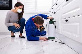 Best Pest Control for Multi-Family Homes  in Oxford, MI